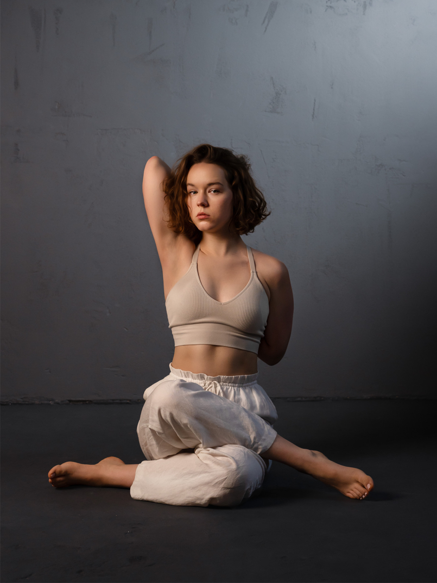 Kornelia – instruktorka jogi Warszawa Ochota | Cellar Gym